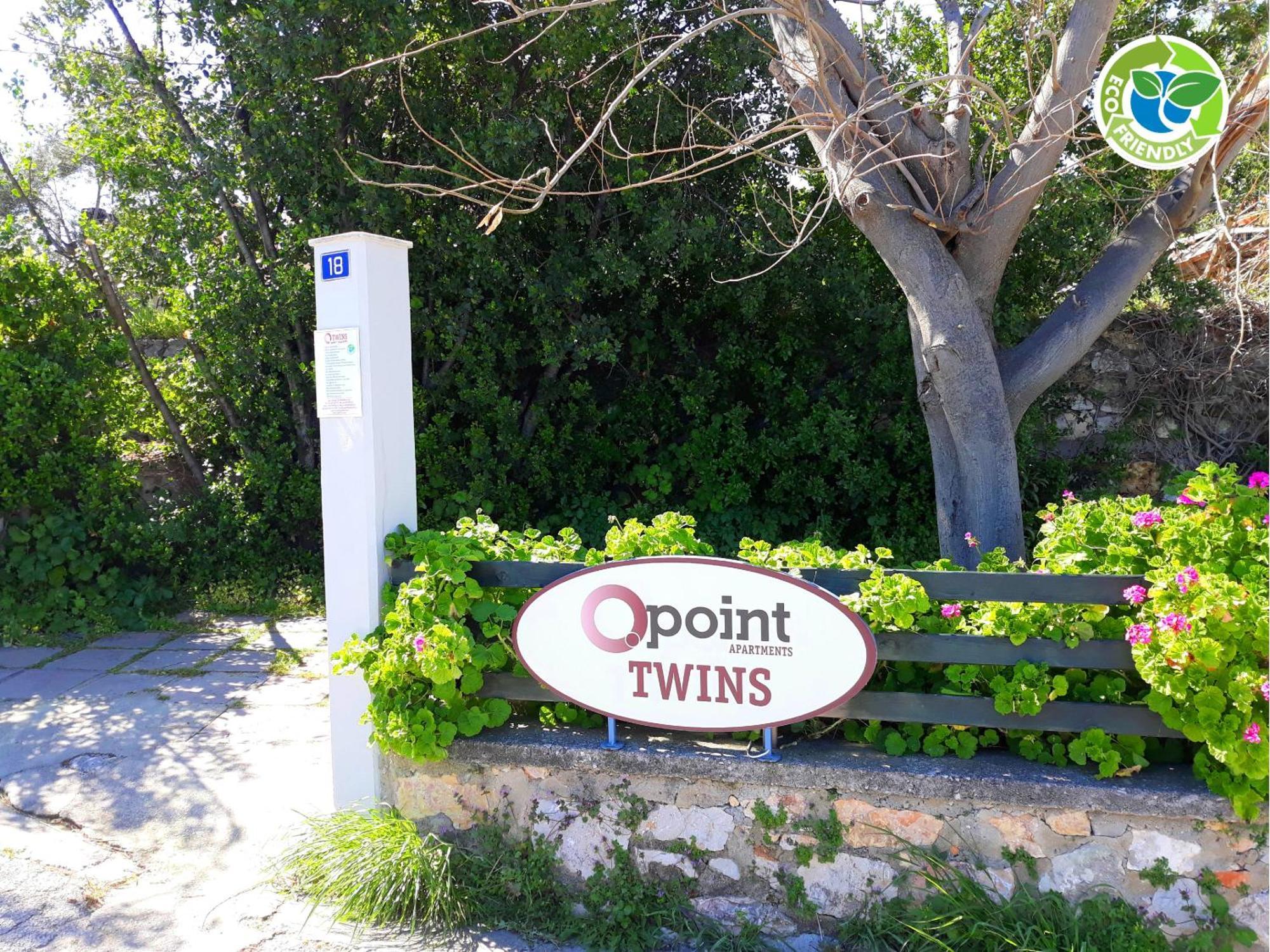 Point Twins Apartments Vrontádos Exterior photo